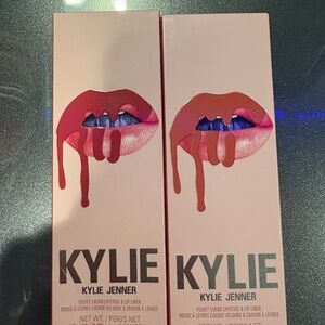 Kylie Jenner Velvet Lipstick & Lip Liner Set